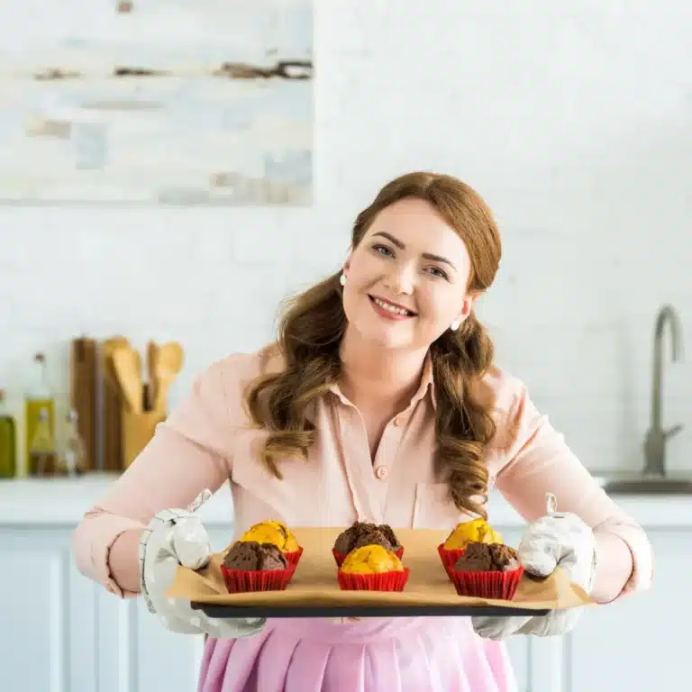 Sophie-Lane-with-Freshly-Baked-Muffins